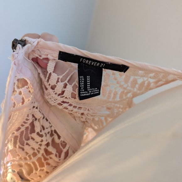 Sleeveless Crochet Lace Top — Blush Pink - Picture 5 of 5